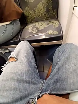 Snapshot of Mikaaa97 chatting on 04/14/26, 02:55 Mikaaa97 online show from 04/14/26, 02:55