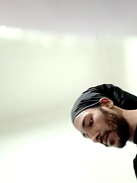 Mikaaa97 online show from 12/18/25, 08:01