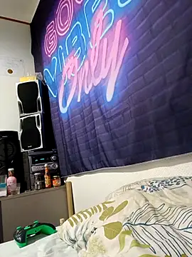 Snapshot of Mikaaa97 chatting on 03/19/26, 03:06 Mikaaa97 online show from 03/19/26, 03:06