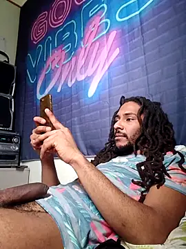 Snapshot of Mikaaa97 chatting on 02/19/26, 03:31 Mikaaa97 online show from 02/19/26, 03:31