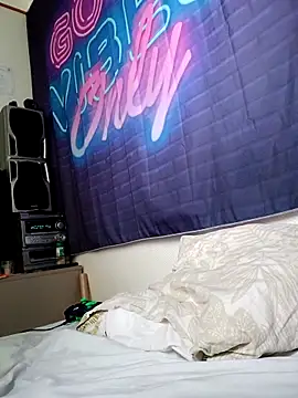 Snapshot of Mikaaa97 chatting on 02/22/26, 12:40 Mikaaa97 online show from 02/22/26, 12:40