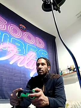 Snapshot of Mikaaa97 chatting on 02/22/26, 12:24 Mikaaa97 online show from 02/22/26, 12:24