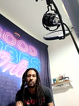 Snapshot of Mikaaa97 chatting on 03/08/26, 09:18 Mikaaa97 online show from 03/08/26, 09:18