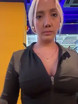 Isa klein online show from 10/08/25, 09:59