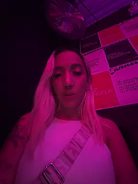 Isa klein online show from 01/10/26, 03:46