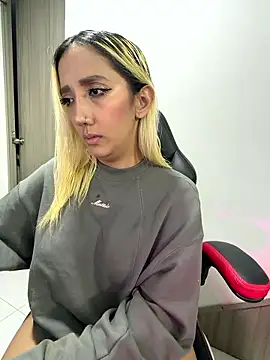 Isa klein online show from 01/14/26, 12:58