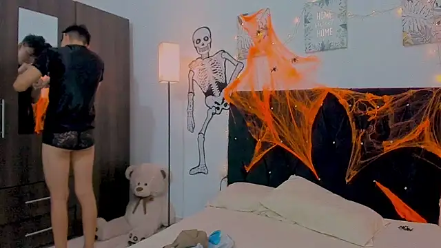 Zacktorres  online show from 10/20/25, 10:43