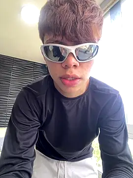 Zacktorres  online show from 12/01/25, 05:58