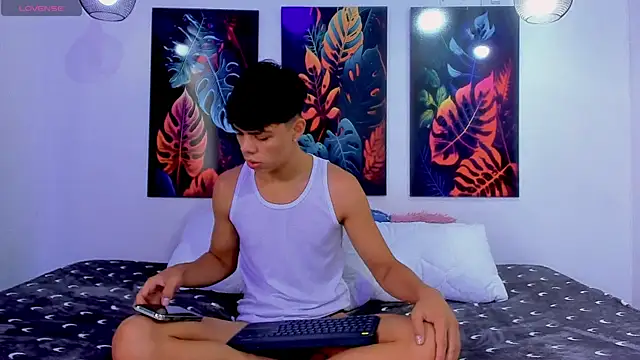Snapshot of Zacktorres_ chatting on 05/27/26, 09:22 Zacktorres online show from 05/27/26, 09:22
