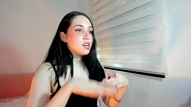 SarahCastillo  online show from 02/10/26, 06:07