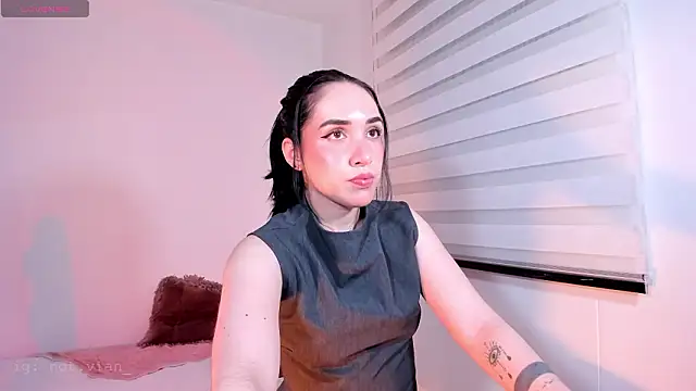 SarahCastillo  online show from 02/02/26, 02:43