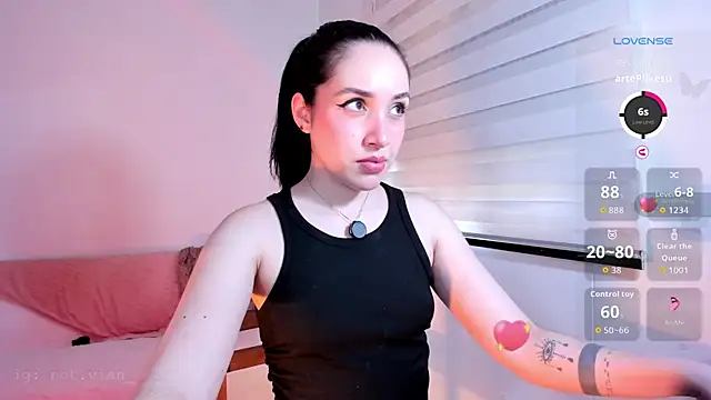 SarahCastillo  online show from 02/12/26, 06:07