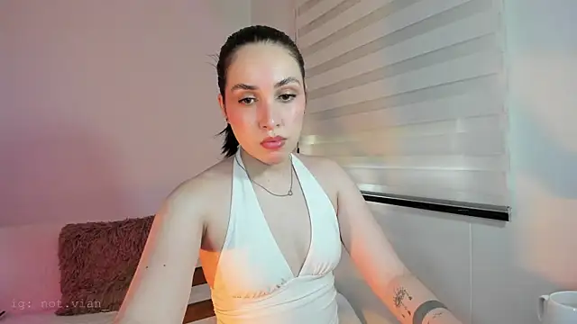 SarahCastillo  online show from 03/06/26, 03:18