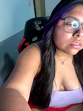 Lunarebelde online show from 12/21/25, 04:03