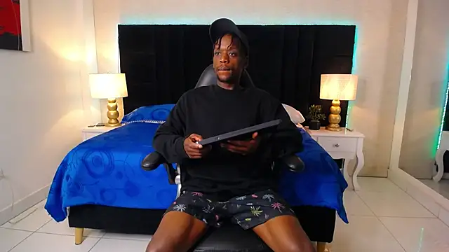 SkylerBigxxx online show from 05/14/26, 04:09