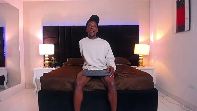 SkylerBigxxx online show from 07/12/26, 03:51