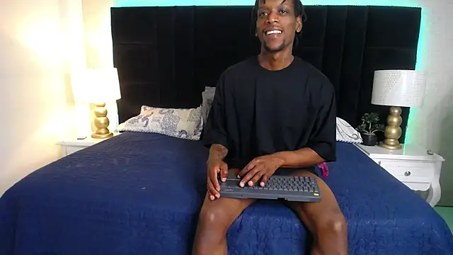 SkylerBigxxx online show from 06/05/26, 04:06