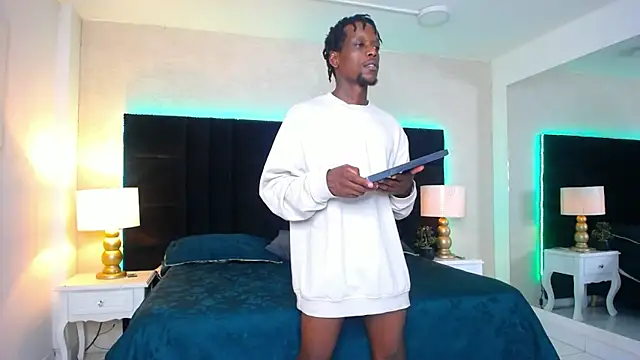 SkylerBigxxx online show from 07/07/26, 04:04