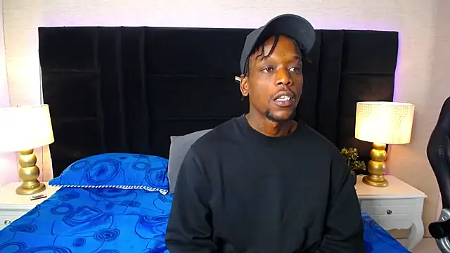 SkylerBigxxx online show from 05/12/26, 04:09