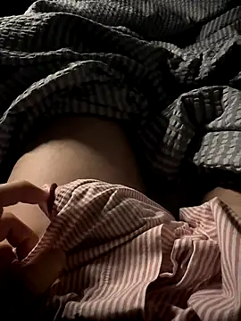 koeanboy11 online show from 09/18/25, 04:32