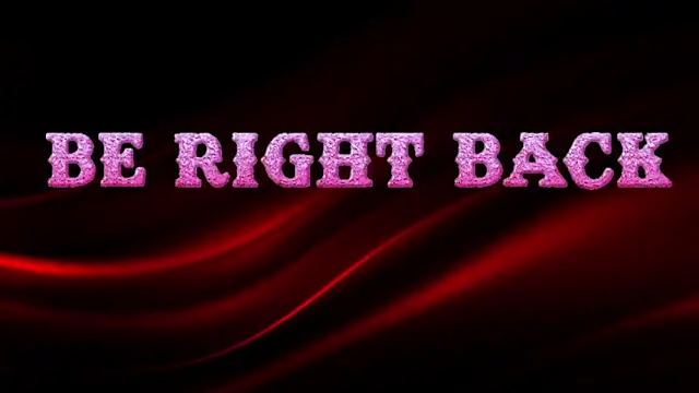 Snapshot of jchouse06 chatting on 10/01/25, 04:39 jchouse06 online show from 10/01/25, 04:39