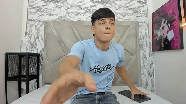 Logan Jhonson online show from 11/12/25, 02:15