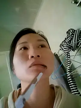 wen78759 online show from 10/24/25, 02:54