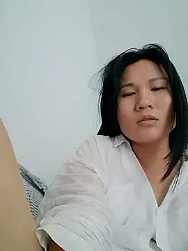 wen78759 online show from 10/09/25, 02:23