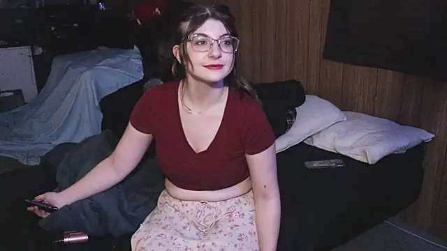 kimwoods25 online show from 09/18/25, 05:10