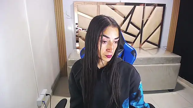 Snapshot of Maily_a_ chatting on 01/09/26, 02:51 Maily a online show from 01/09/26, 02:51