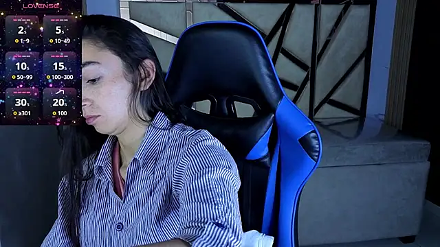 Snapshot of Maily_a_ chatting on 02/15/26, 12:59 Maily a online show from 02/15/26, 12:59