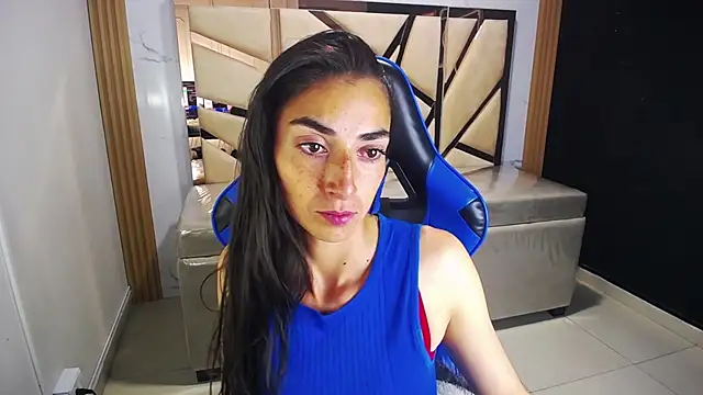 Snapshot of Maily_a_ chatting on 01/17/26, 02:59 Maily a online show from 01/17/26, 02:59