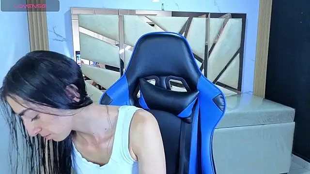 Maily a  online show from 03/06/26, 03:01