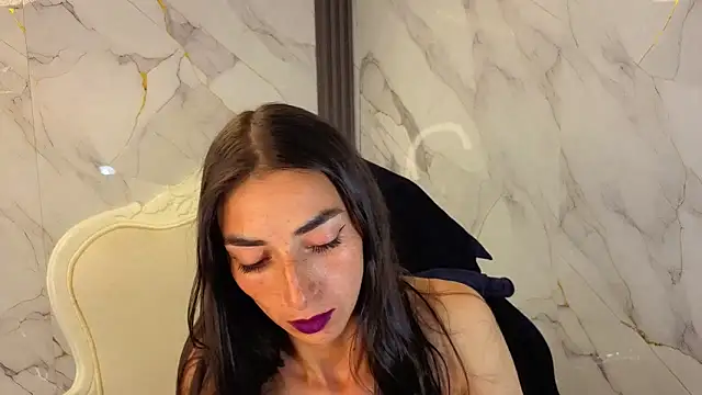 Snapshot of Maily_a_ chatting on 01/11/26, 03:19 Maily a online show from 01/11/26, 03:19