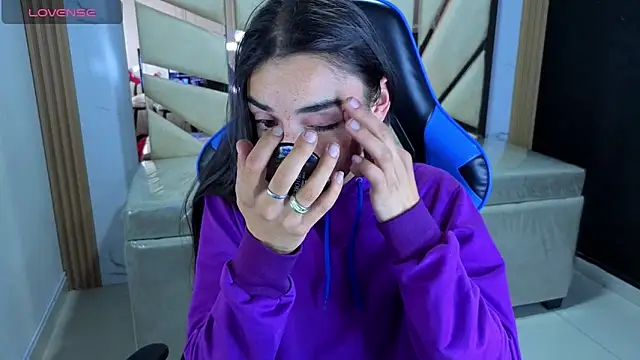 Snapshot of Maily_a_ chatting on 02/21/26, 02:46 Maily a online show from 02/21/26, 02:46