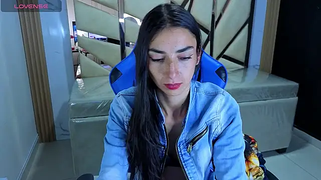 Snapshot of Maily_a_ chatting on 02/22/26, 03:09 Maily a online show from 02/22/26, 03:09