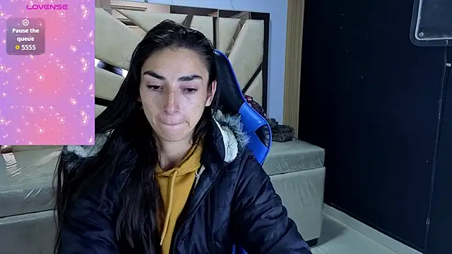 Snapshot of Maily_a_ chatting on 02/07/26, 03:03 Maily a online show from 02/07/26, 03:03