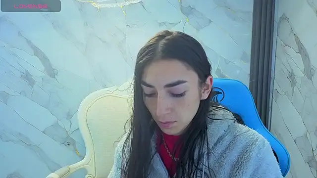 Maily a  online show from 03/28/26, 02:56