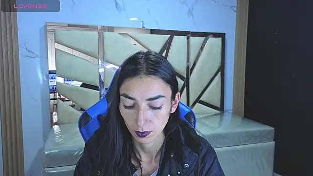 Maily a  online show from 03/13/26, 03:00