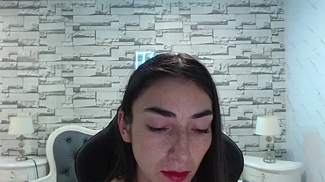 Snapshot of Maily_a_ chatting on 10/11/25, 03:07 Maily a online show from 10/11/25, 03:07