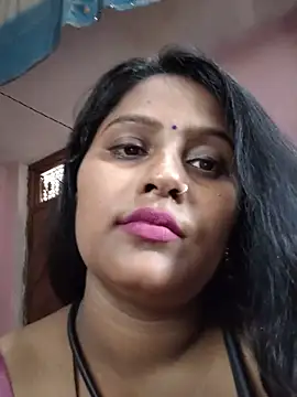 Jasmine Januja online show from 05/27/26, 01:57