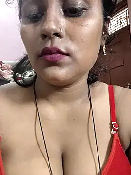 Jasmine Januja online show from 05/12/26, 03:47