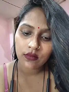 Snapshot of Jasmine_Januja chatting on 06/05/26, 02:16 Jasmine Januja online show from 06/05/26, 02:16