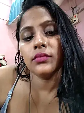 Jasmine Januja online show from 05/07/26, 03:33