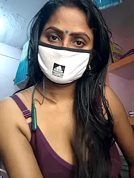 Jasmine Januja online show from 10/17/25, 02:48