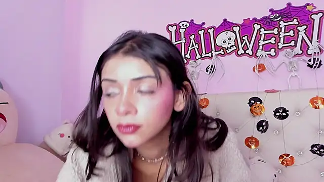 Yuni kim online show from 10/25/25, 03:01