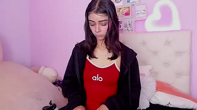 Yuni kim online show from 11/07/25, 03:27