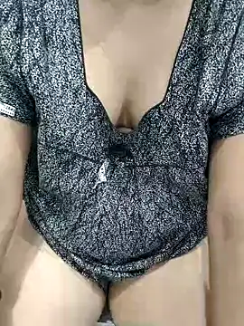 Snapshot of telugu_honey1 chatting on 09/23/25, 04:47 telugu honey1 online show from 09/23/25, 04:47