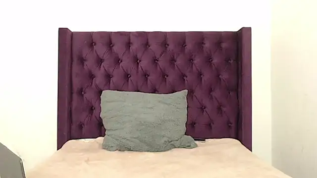 KaMila M00N online show from 03/27/26, 09:49