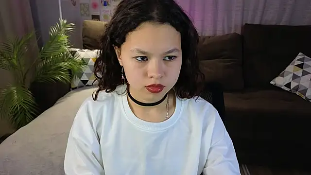 moco choco online show from 10/31/25, 01:24